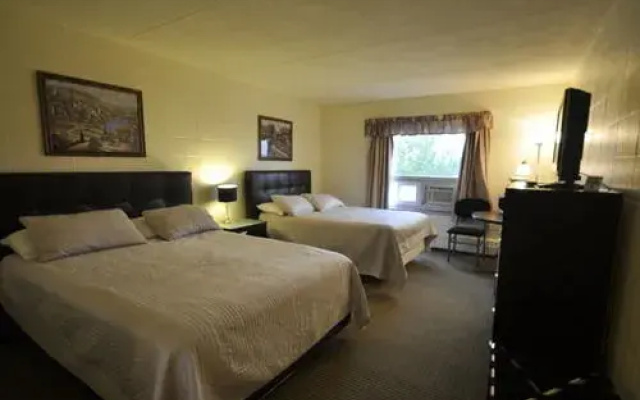 Beaverlodge Motor Inn