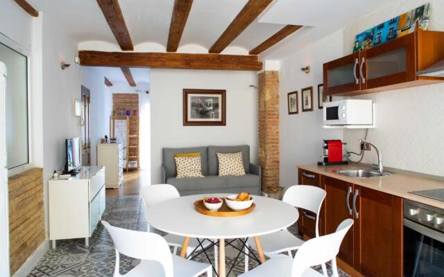 Cozy Wifi AC Loft In the Heart of Ruzafa
