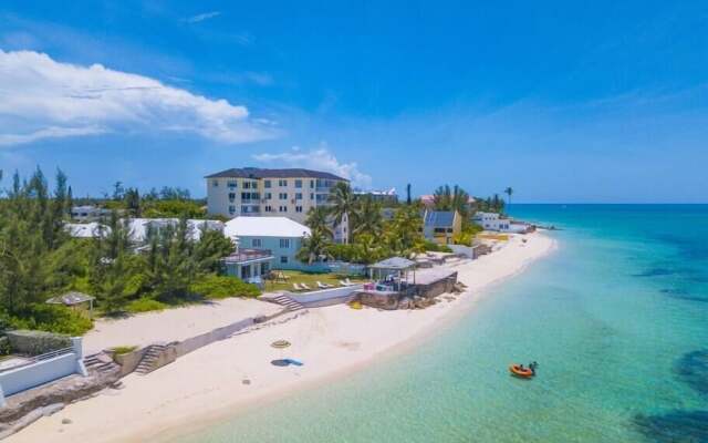 Blue Ocean Village House at Cable Beach