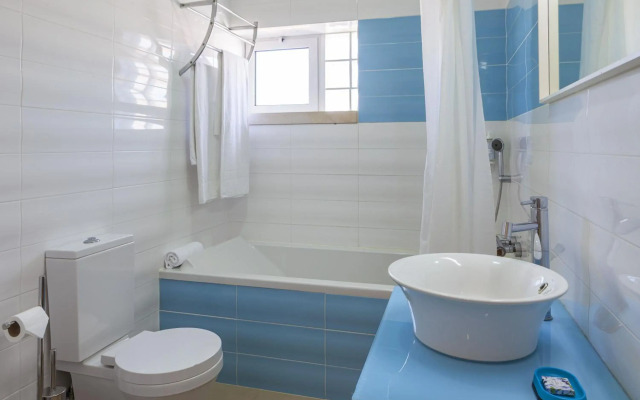Boutique Hotel Casa do Outeiro - Arts & Crafts
