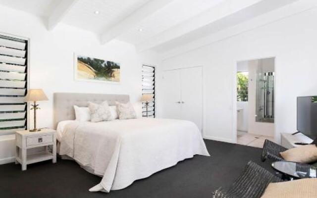 9 Cooran Court