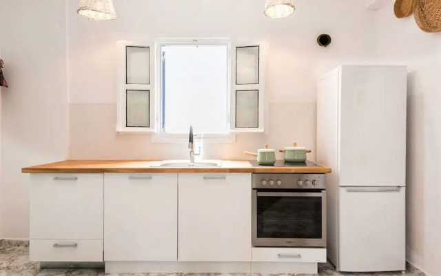 Menta II in Naousa With Free Parking Paros