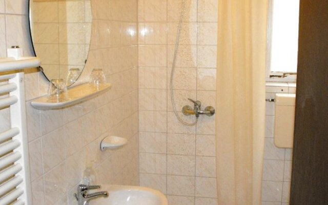 Kis Gellert Guesthouse