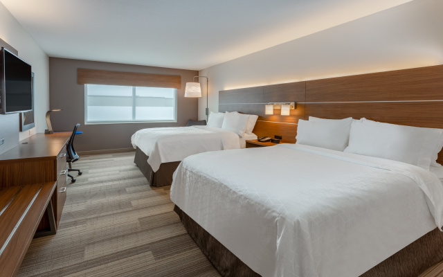 Holiday Inn Express & Suites Rice Lake by IHG