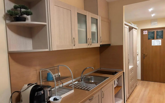 Studio Kris Villa Park