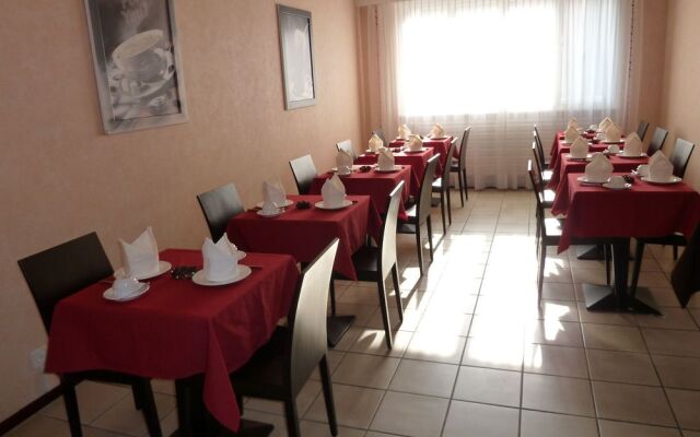 Hotel De La Vieille Tour