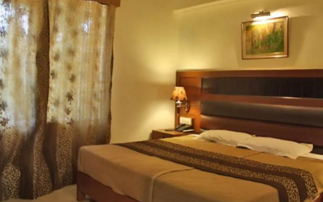 Mount N Mist Hotel