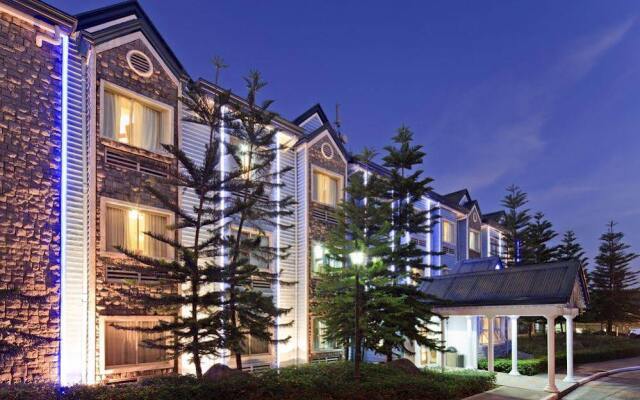 Microtel Inn & Suites by Wyndham Baguio