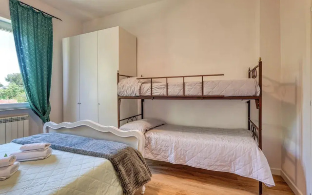 VP - Sea Garden - B4 With Parkng