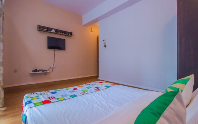 OYO 14906 Home 1BHK With Pool Carmona Beach