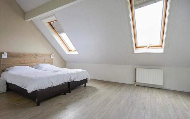 Stunning Home in Heinkenzand With Wifi and 4 Bedrooms
