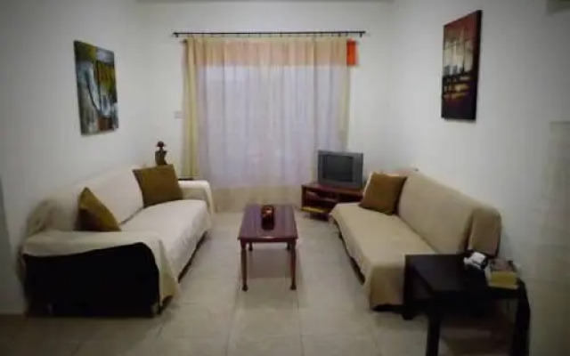 Melpo Court