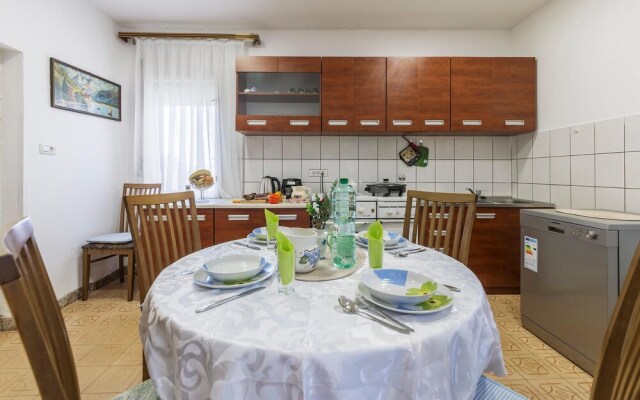 Beautiful Home in Pula With Wifi and 3 Bedrooms