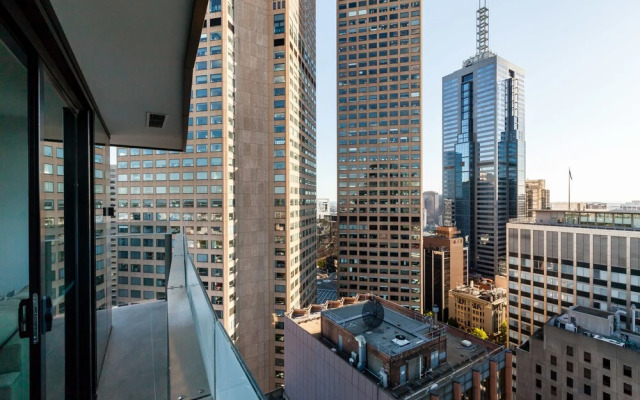LOGAN, 2BDR Melbourne Apartment