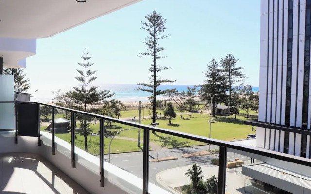 X Kirra Apartments