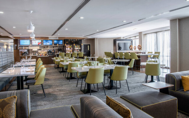 Courtyard Edmonton West