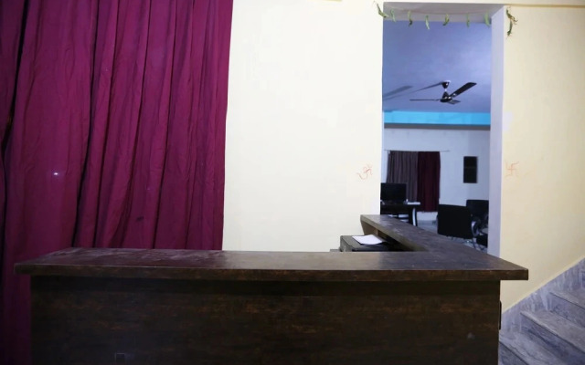 Shri Ram Guest House by OYO Rooms