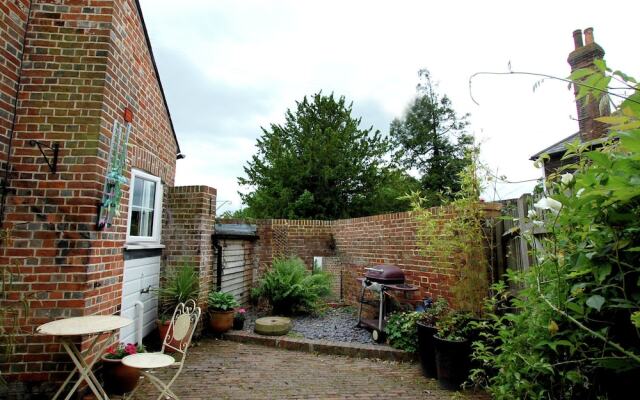 Ideal 2-bedroom Holiday Home in Goudhurst With Balcony