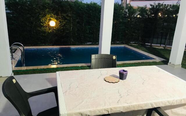Sapanca Manzara Villa 2 Isıtma Havuzlu