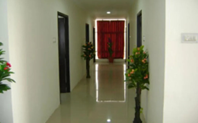 Hotel Nawabs by OYO Rooms