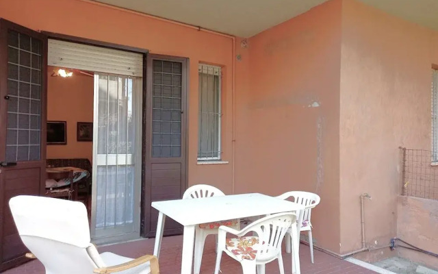 Attractive Apartment With Private Garden