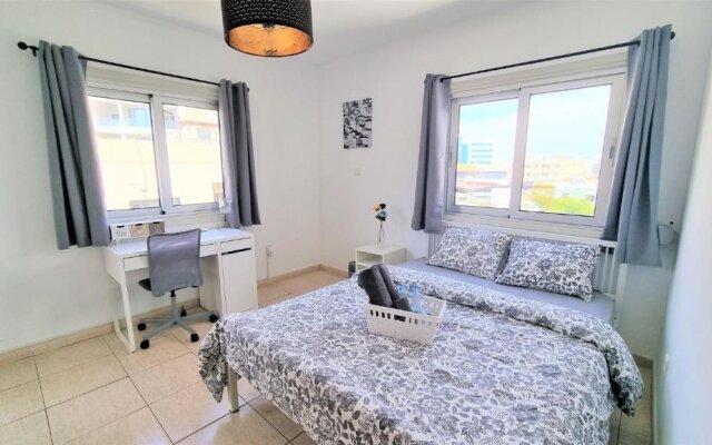 Coastal Getaway 2 Apartments For Up To 14 Guests Light Flooded And Spacious