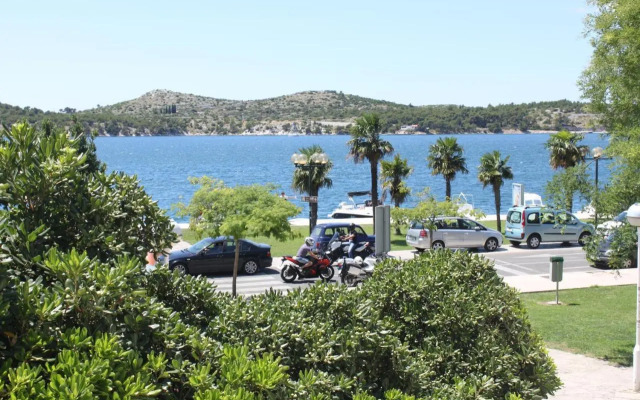 Rooms & Studio Apartments Šibenik