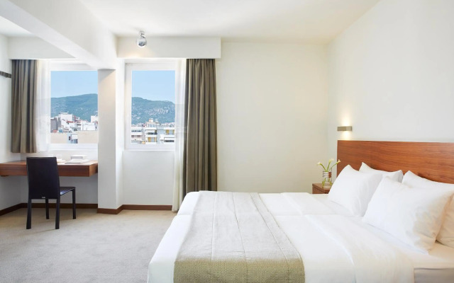 Lucy Hotel