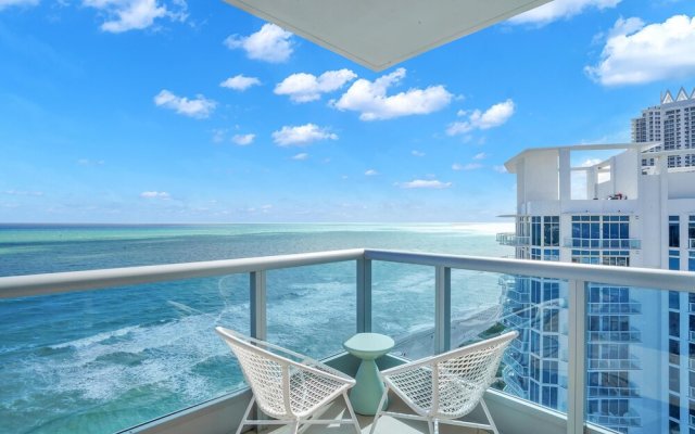 Monte Carlo Miami Beach Condo by Dharma Home Suites