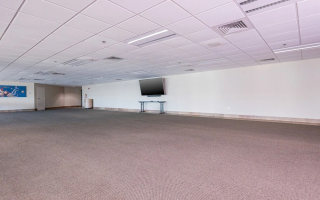 Phoenix Ix 1204 3 Bedroom Condo