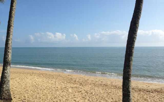 Costa Royale Trinity Beach