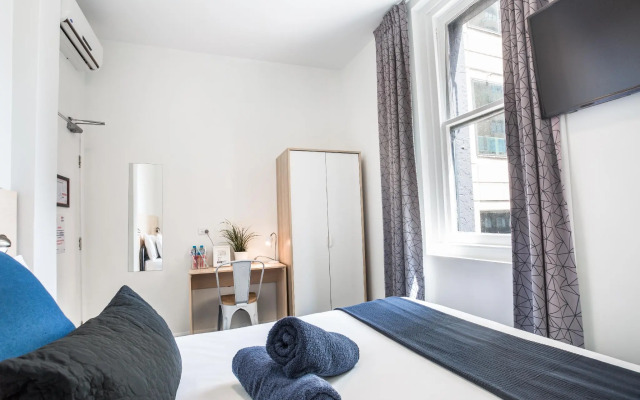 Nomads Sydney - Hostel