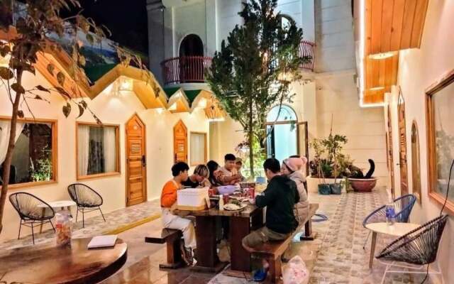 Dalat Coffee House Homestay