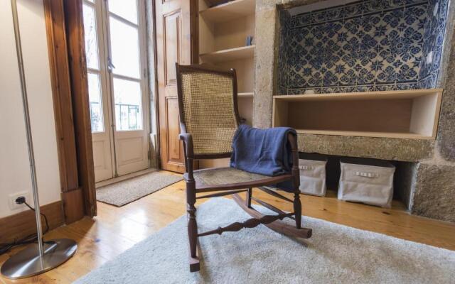 Rustic Flat at Lisbon's Heart