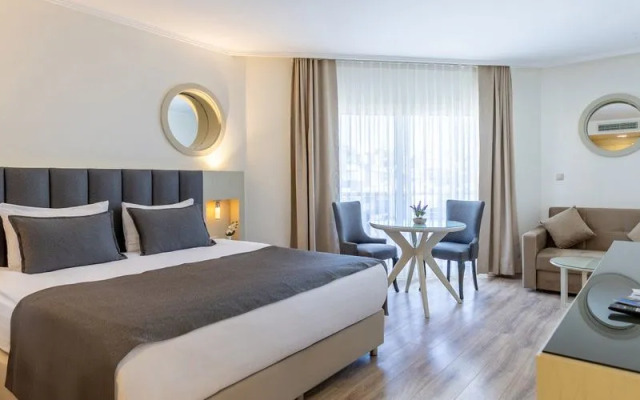 Sisus Marina Hotel