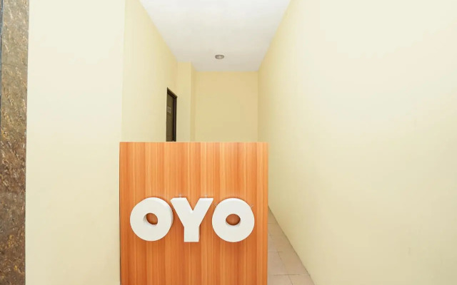 OYO Flagship 910 Menara Rungkut Surabaya