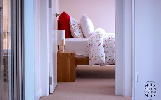 Aston Road Villa Bed And Breakfast