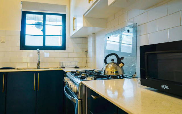 Cozy and quirky Wolf Apartment