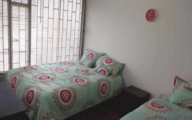 Urbana Hostel