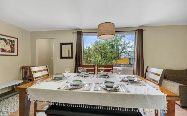 Family House with Httb Playgr BBQ Firept