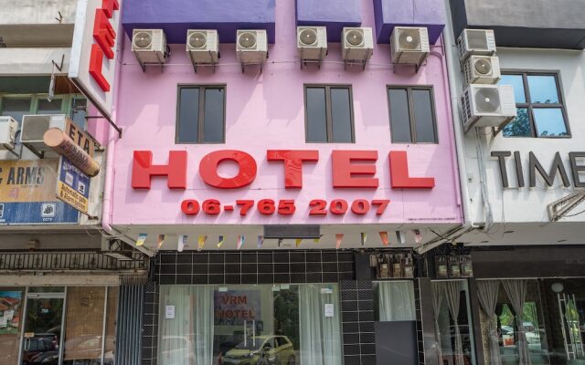OYO 44093 Vrm Hotel