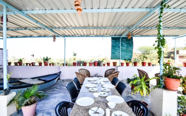 The Royal Villa And Restaurant By OYO Rooms