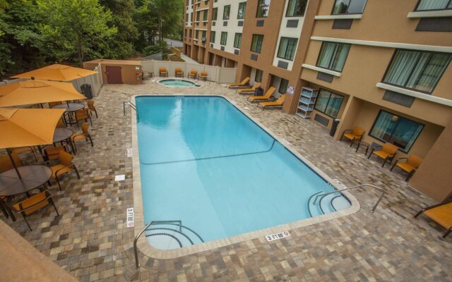 Courtyard by Marriott Charlotte Airport LoSo