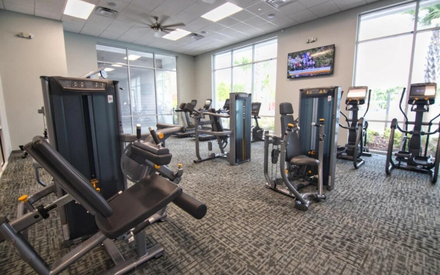 Equisite Windsor Island House