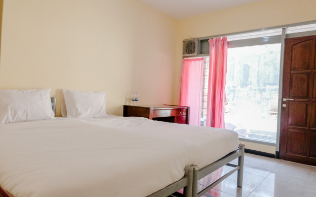 OYO 1289 Cbr Residence