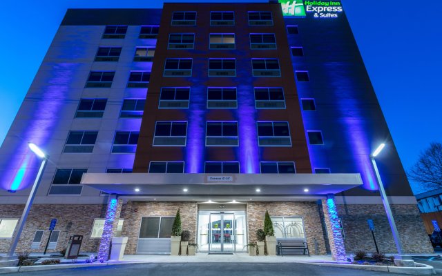 Holiday Inn Express & Suites Jersey City North - Hoboken, an IHG Hotel