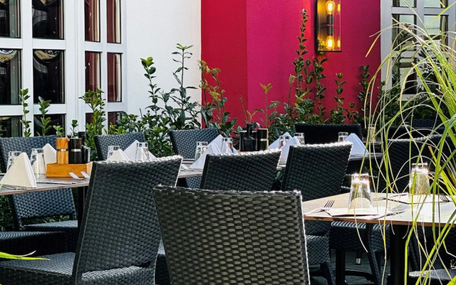 Eden Hotel