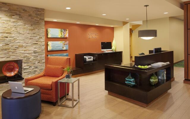 Fairfield Inn & Suites by Marriott Toronto Mississauga