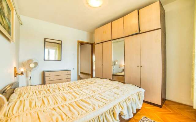 Apartments Dragutin 1063