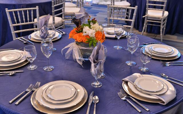 Holiday Inn Express & Suites Loma Linda- San Bernardino S by IHG
